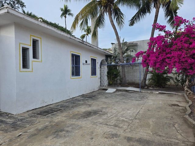 place photo 18