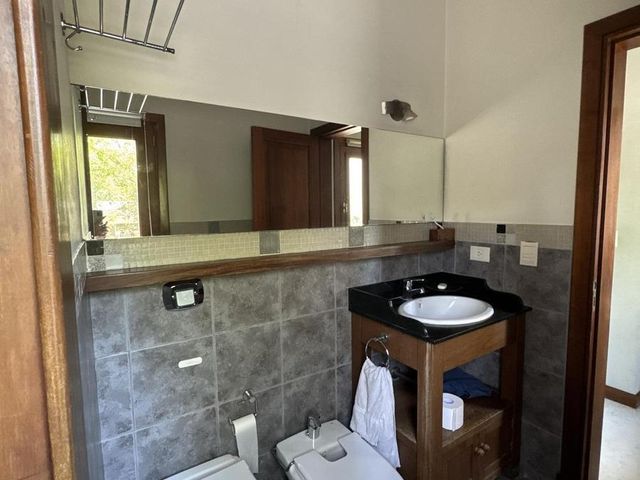 place photo 80