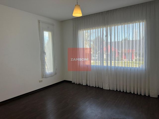 place photo 52
