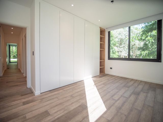 place photo 49