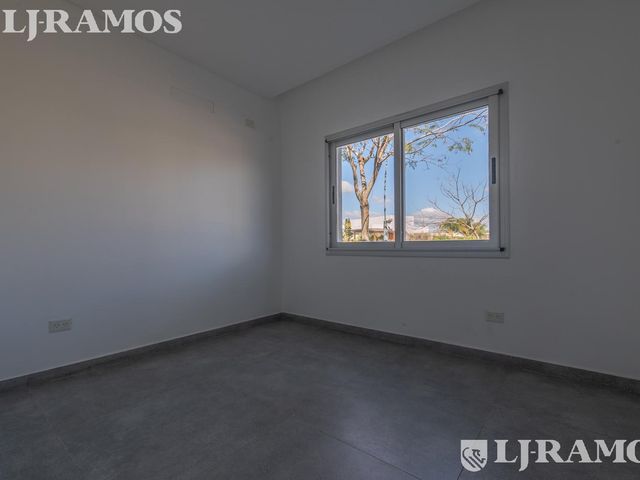 place photo 48