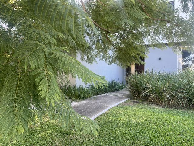 place photo 50