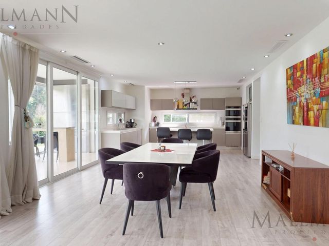 place photo 60