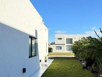 place photo 48