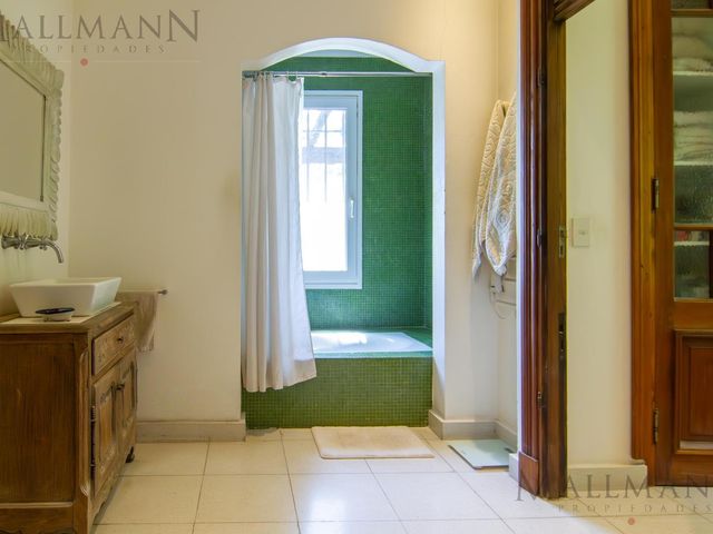 place photo 46