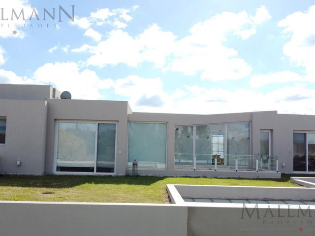 place photo 82