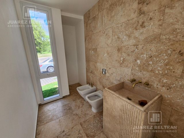 place photo 59