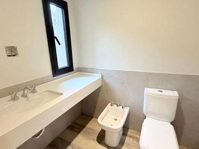 place photo 69
