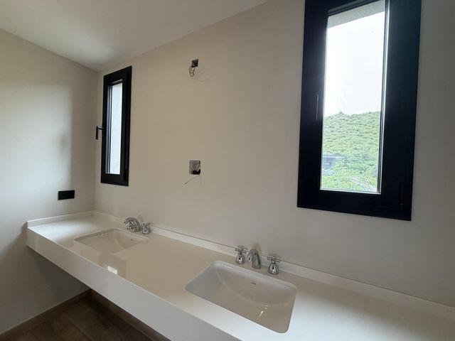 place photo 61