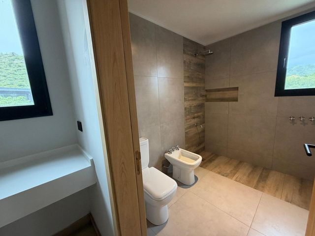 place photo 90
