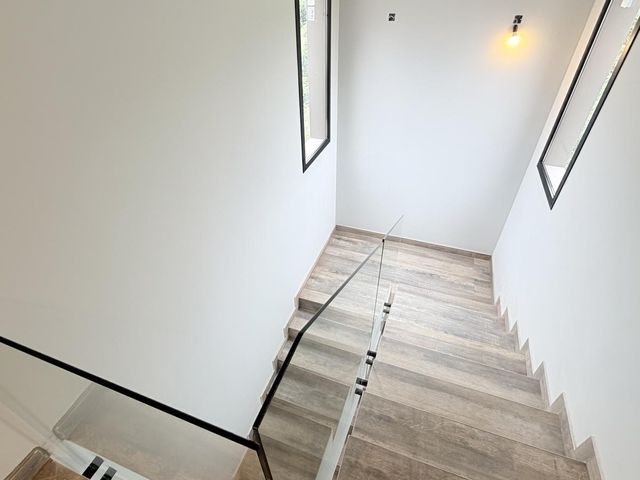 place photo 56
