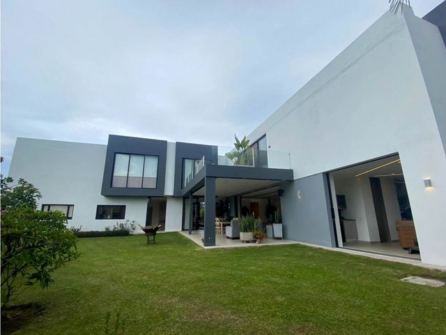 place photo 43