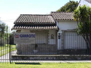 Casa - Adrogue