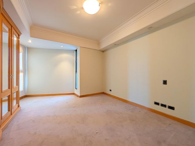 place photo 63