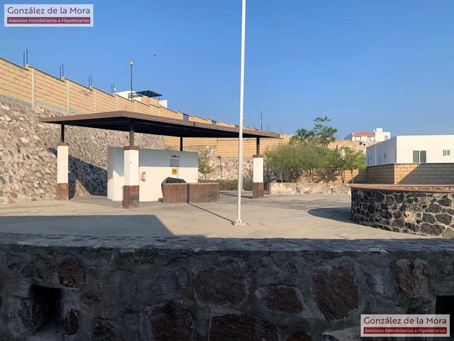 place photo 43