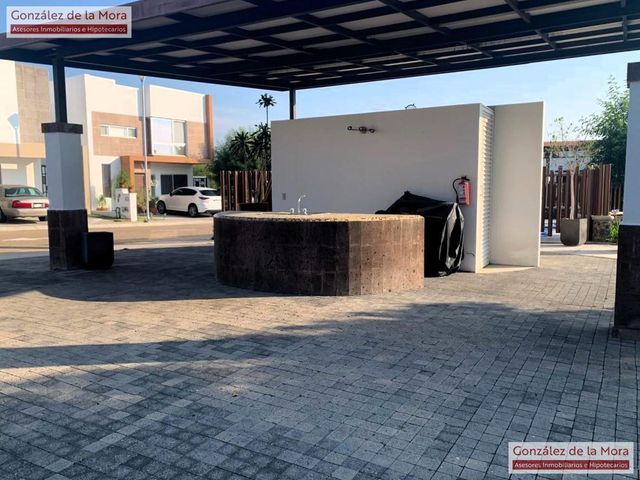 place photo 39