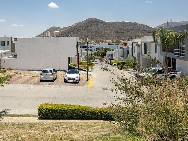 place photo 39