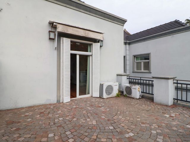 place photo 154