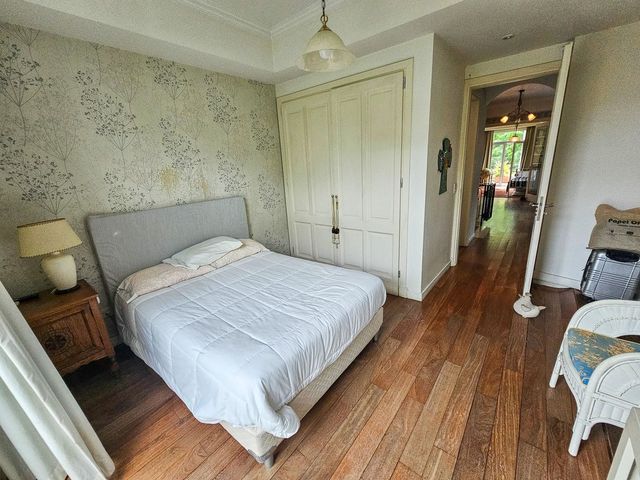 place photo 70