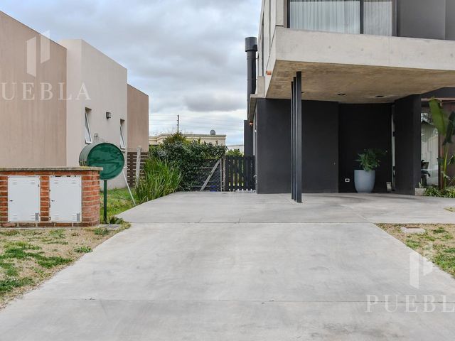 place photo 60