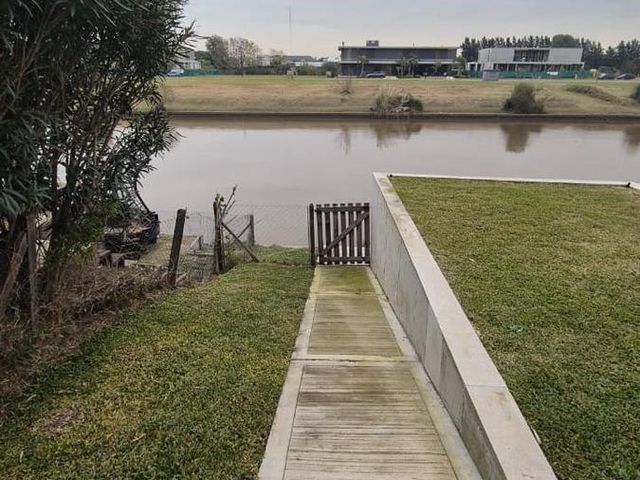 place photo 50