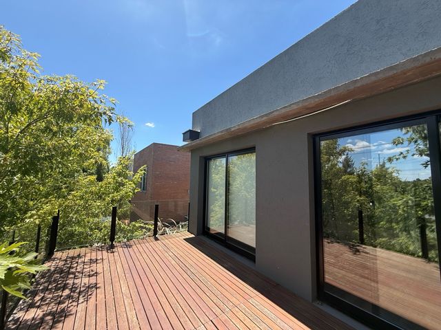 place photo 48
