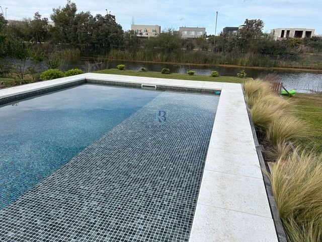 place photo 63