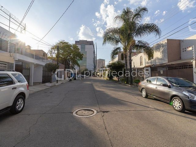 place photo 28