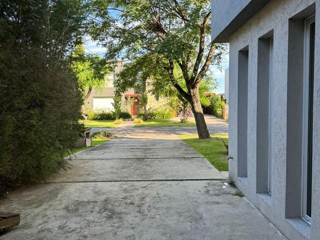 place photo 48
