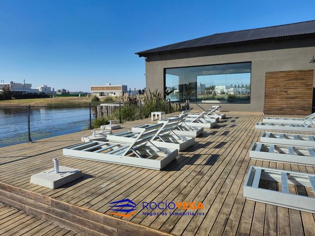 place photo 48