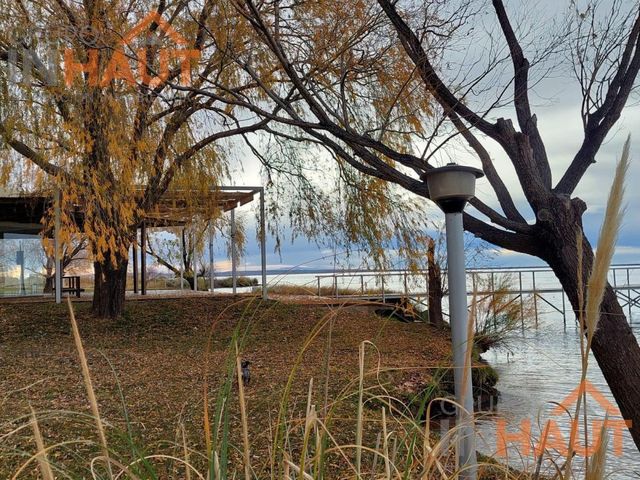 place photo 46