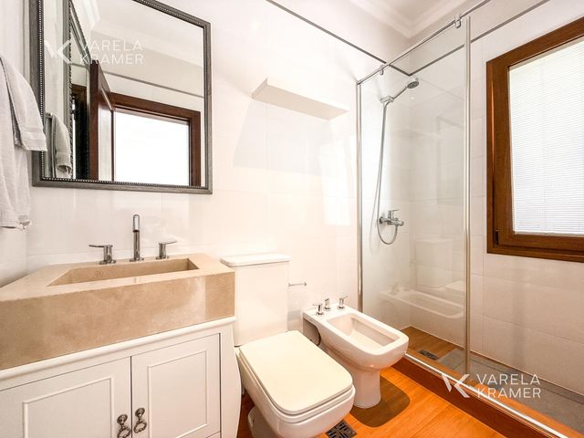 place photo 49