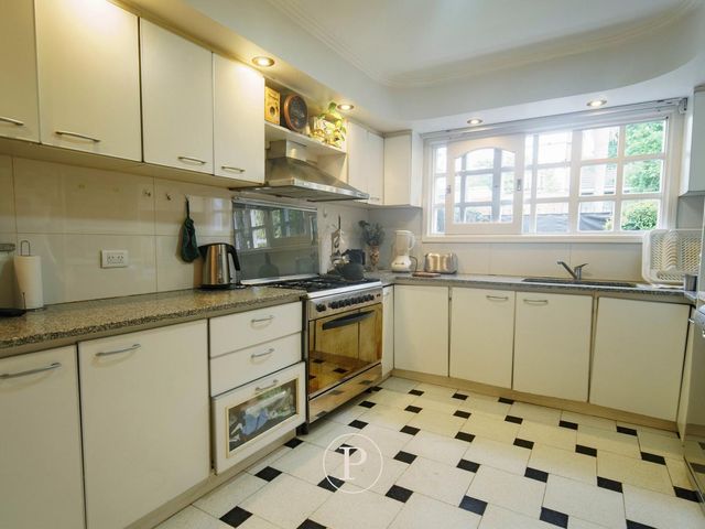 place photo 49