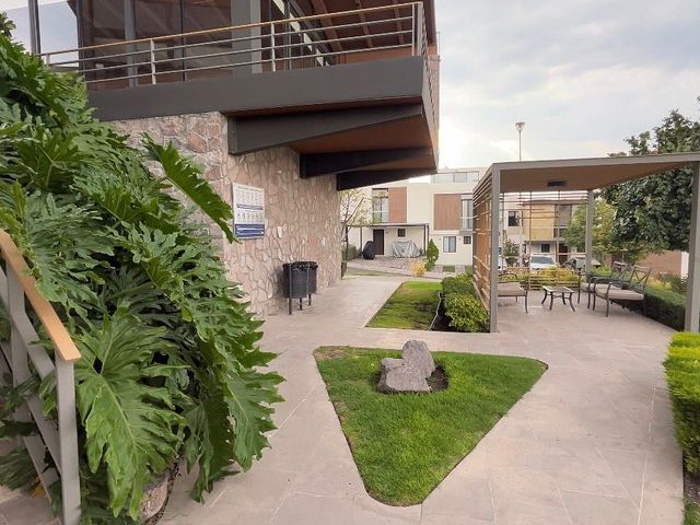 place photo 48