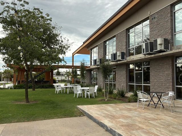 place photo 39