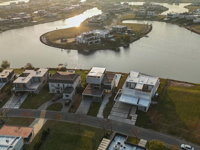 place photo 61