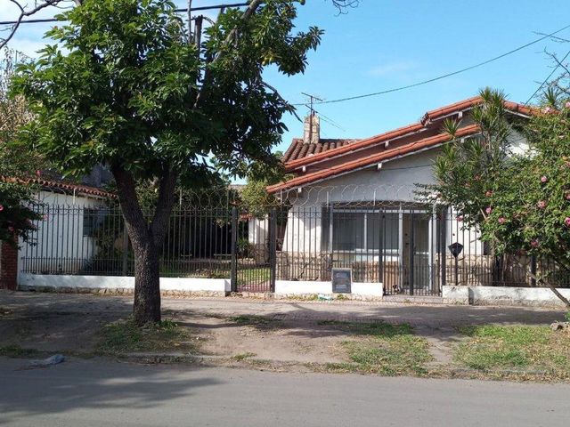 Chalet en Remedios De Escalada