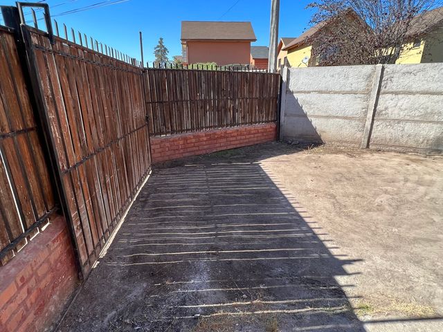 place photo 18