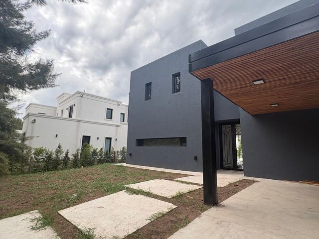 place photo 52