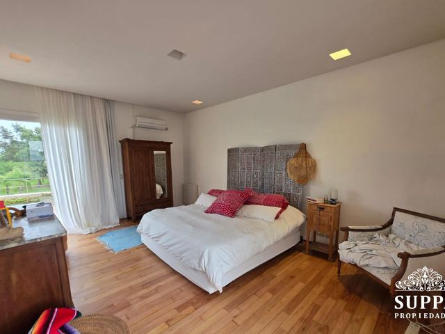 place photo 60