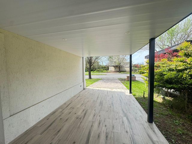 place photo 24