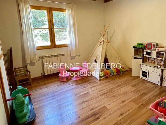 place photo 48