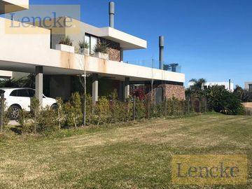 place photo 53