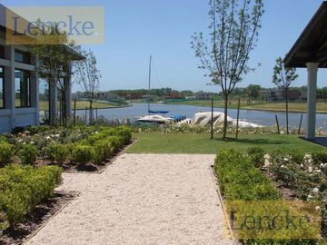 place photo 80