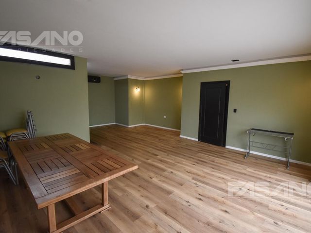 place photo 76