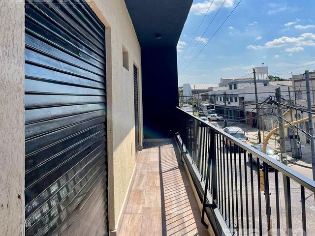 place photo 51