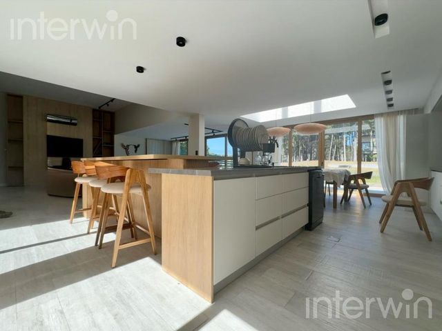 place photo 48