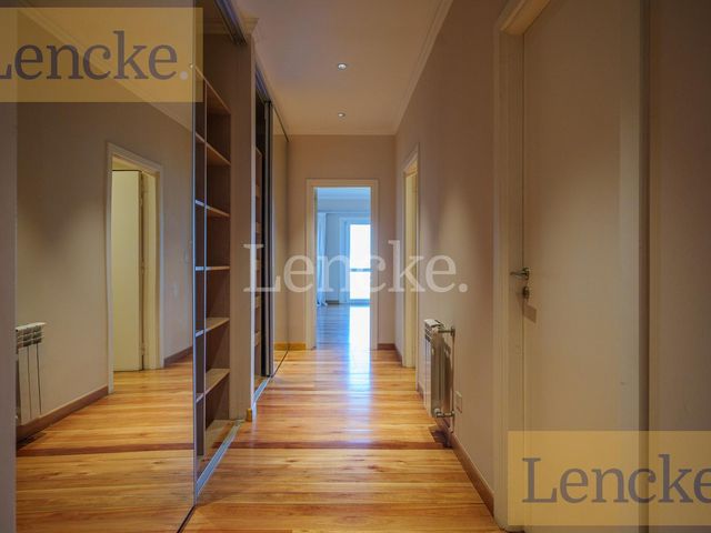 place photo 76