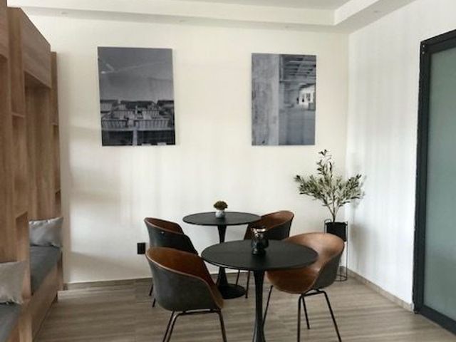 place photo 32