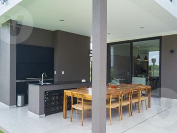 place photo 54